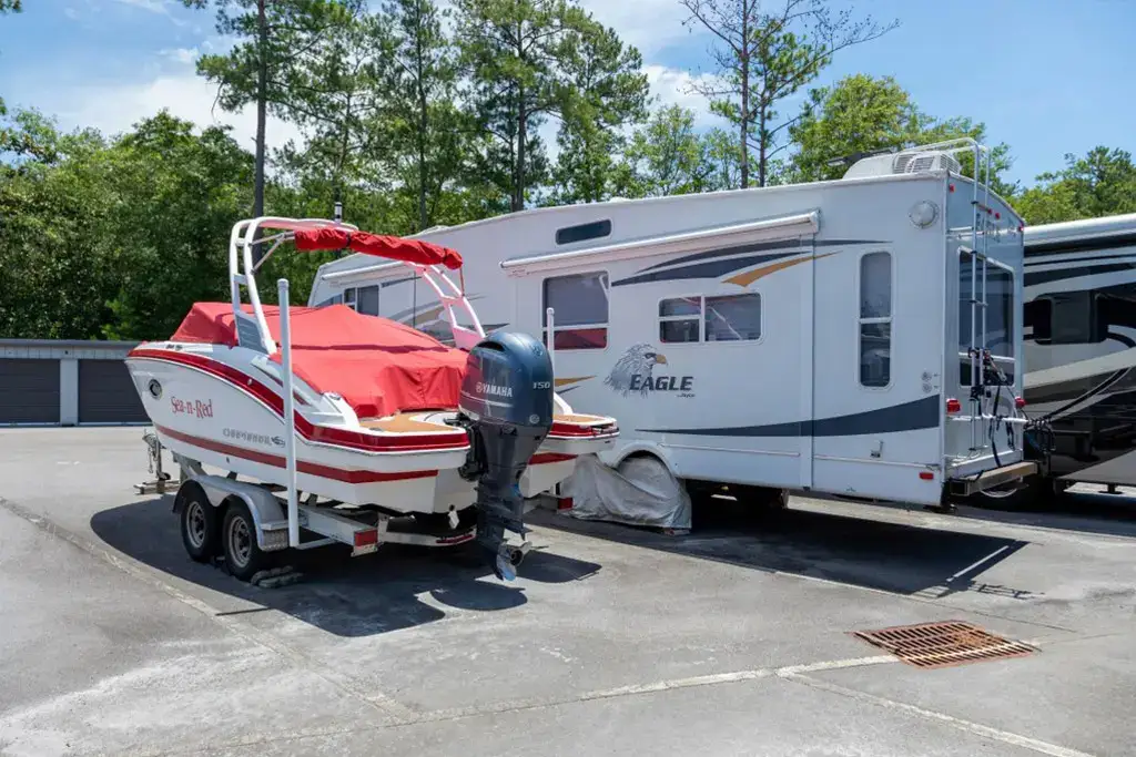 View RV & Boat Storage 2